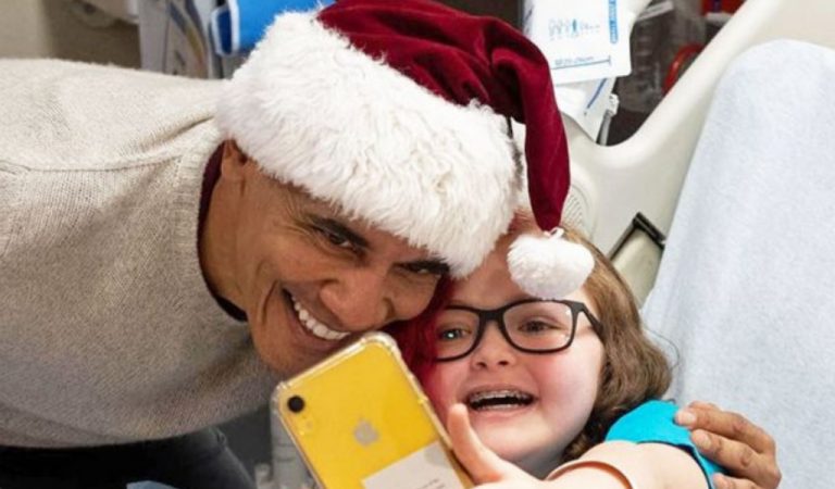 President Obama Just Surprised Children At Hospital With Presents; Anyone Imagine Trump Doing The Same?
