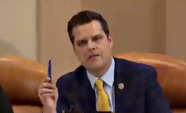 Photo Selfie Of Matt Gaetz With Middle Schoolers Re-Emerged After One Little Girl Gave Him The Middle Finger