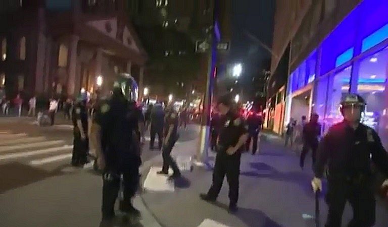 NY Officers Surround And Shove AP Journalists: “Get The F*ck Out Of Here You Piece Of Sh*t”