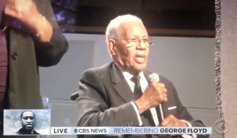 People At George Floyd’s Funeral Break Out In Applause After Pastor Calls For Change And Says “First Thing We Have To Do Is Clean Out The White House”