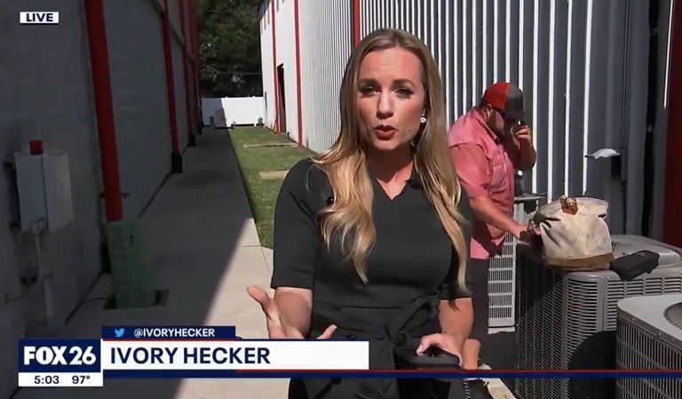 A Local Fox News Reporter Went Rogue On Live TV, Announced She Was Sending Secret Recordings To A Right-Wing Watchdog Group And Threw Conservatives Into A Frenzy