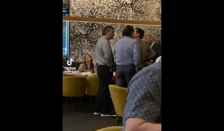 Ted Cruz Was Confronted At Restaurant Over School Massacre And This Should Happen Every Time He Shows His Face In Public