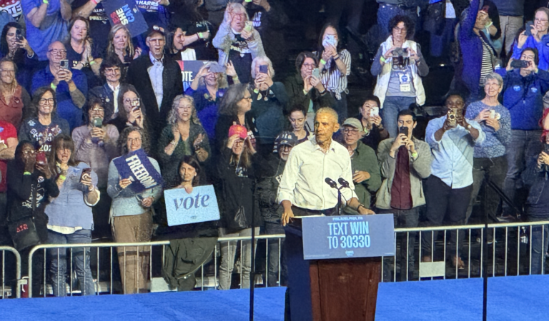 Obama Responds To Trump Rally Speaker’s ‘Jokes’ With An Epic Comeback