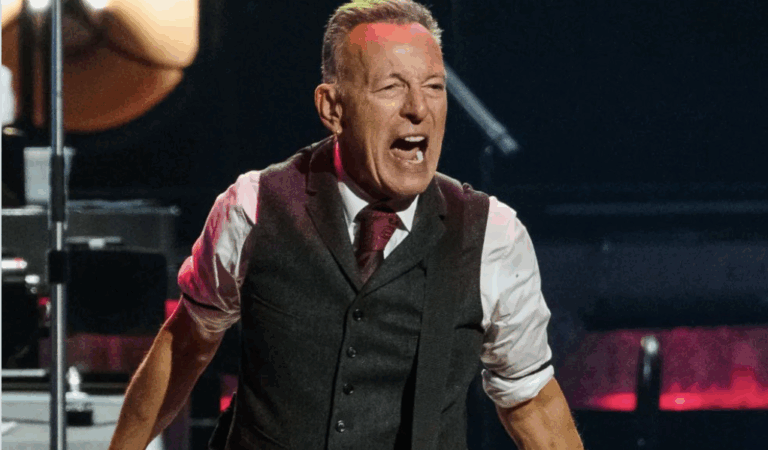 Trump Goes On A Rageful Friday Morning Rant, Attacks Bruce Springsteen Trump Goes On A Rageful Friday Morning Rant, Attacks Bruce Springsteen