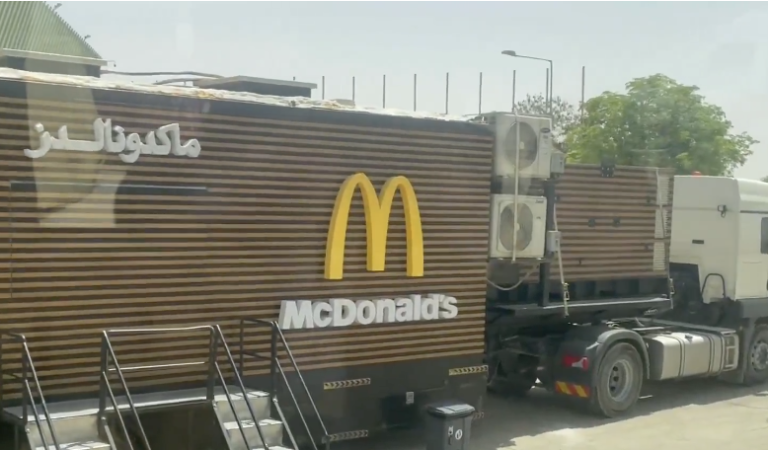 Saudi Arabia Reportedly Rolled Out A Mobile McDonald’s For Trump’s Visit Saudi Arabia Reportedly Rolled Out A Mobile McDonald’s For Trump’s Visit