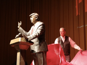 The Donald Trump statue in South Dakota (X screenshot)