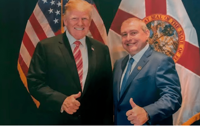 Ex-Trump Insider Drops Major Revelation, Claims Trump Is ‘Taking Orders’ Amid Deepening Iran Crisis