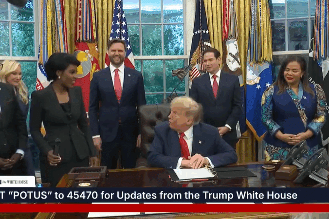 Trump Has Awkward Exchange With Female Reporter During Live Presser And People Have Some Thoughts ‘Creepy AF!’