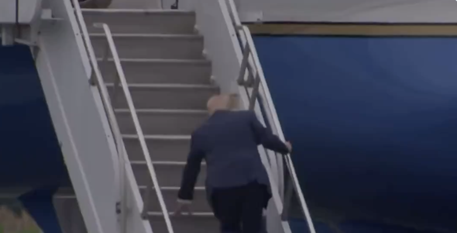 Donald Trump stumbled as he got on Air Force One (X screenshot)
